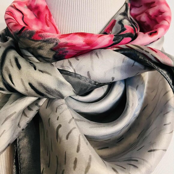 Vintage Faux Silk Scarf — Abstract Floral Art Design (1990s, Made in China) - Picture 8 of 9